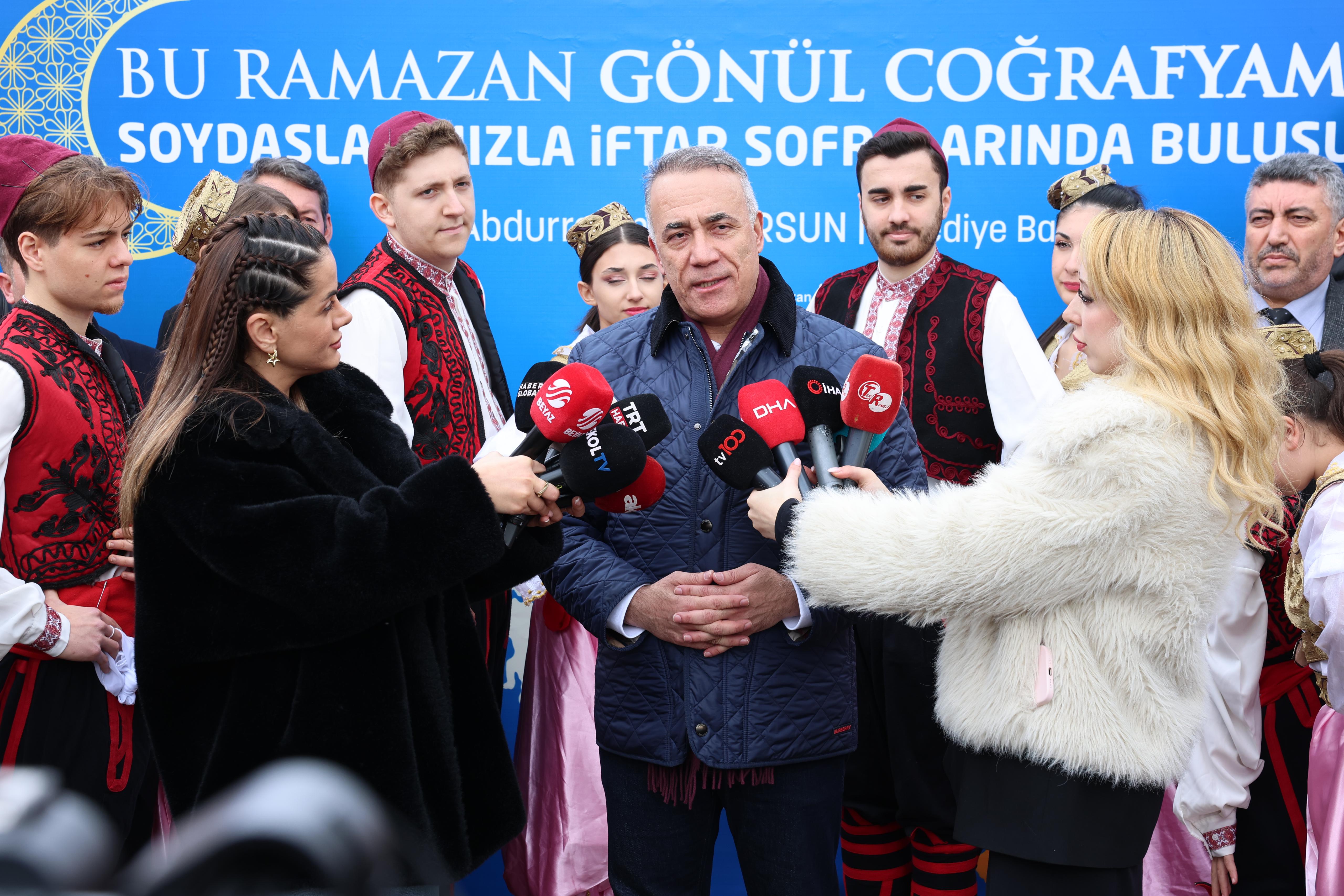 Beyaz Tv-Sultangazi Belediyesi Ramazan Bereketini Balkanlara Taşıyor.