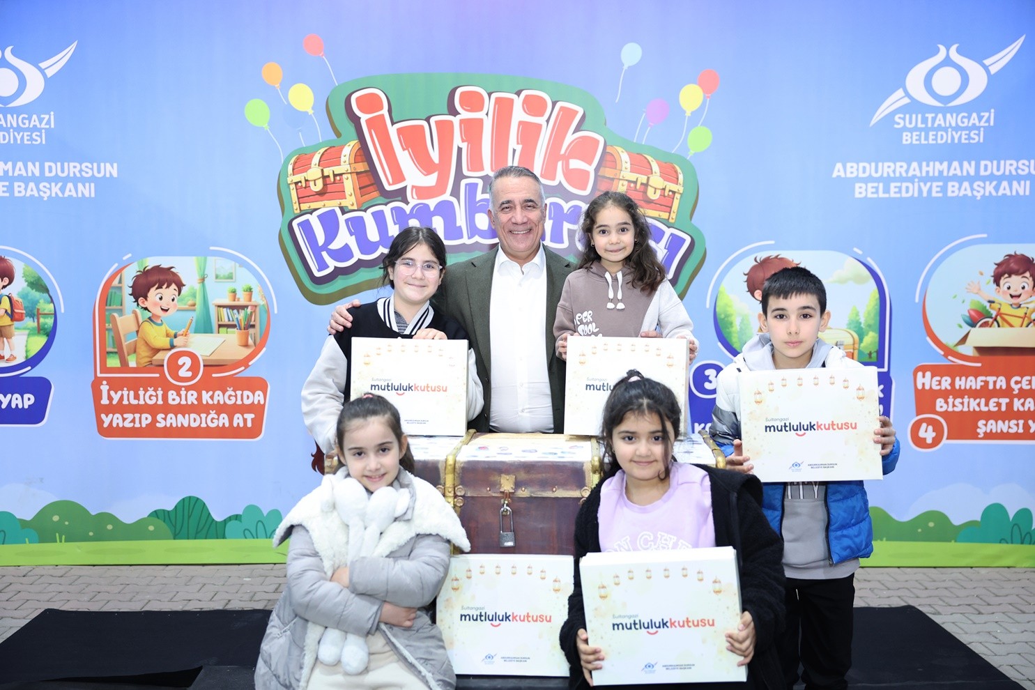 Beyaz Tv-Sultgazi'de Ramazan Boyunca Çocuklara 100'den Fazla Bisiklet Dağıttı